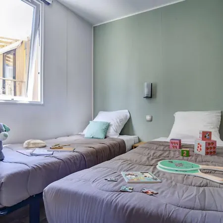 Friends 10p 5bdrms Aircon Campingplatz *